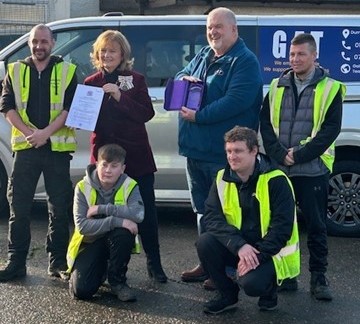 Lord-Lieutenant for Wigtown, Mrs Aileen Brewis and Jackie Rae, Senior Project Manager Image 2: Mrs Brewis, Jackie Rae and some GAT volunteers.